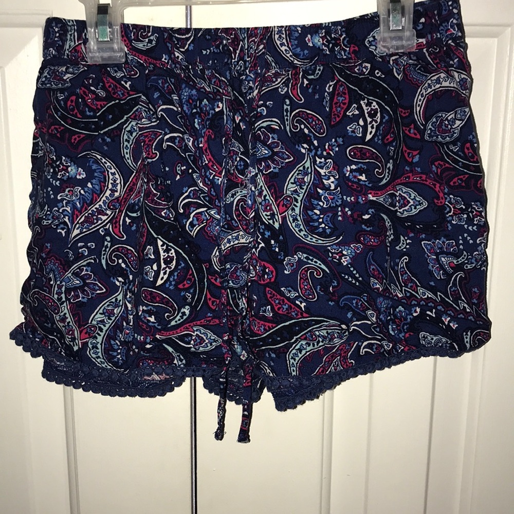 PAISLEY PRINT FLOWY SHORTS